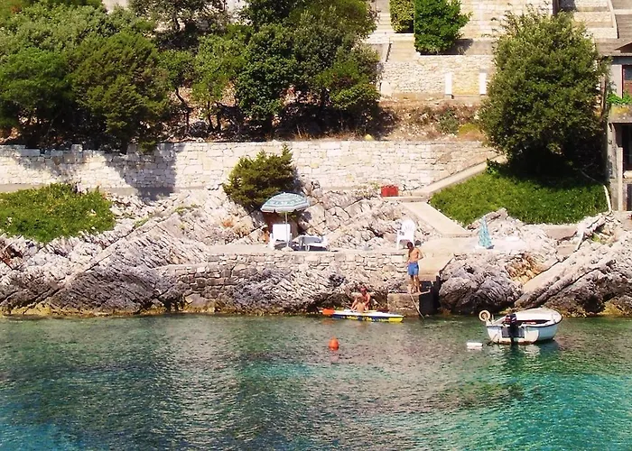 Seaside Secluded Cove Rasohatica, Korcula - 5453